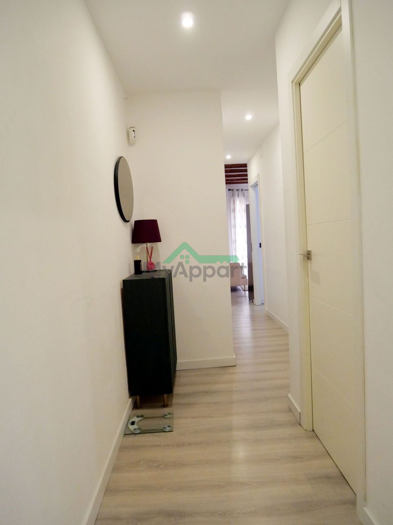 Piso reformado con balcón — foto 12