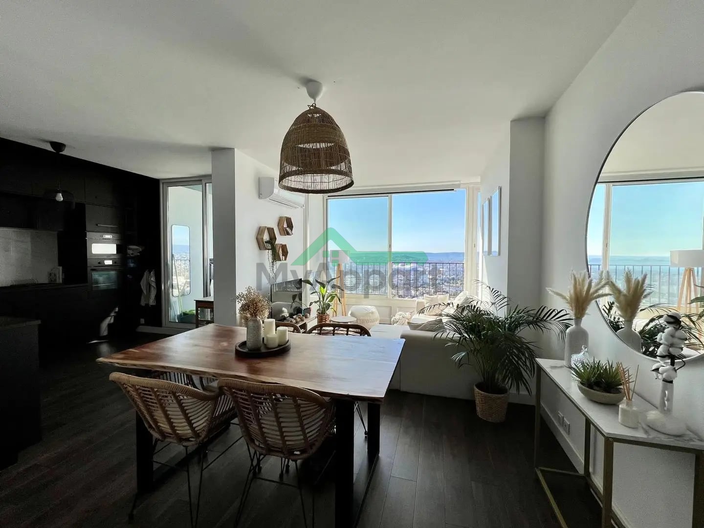 Appartement meublé rénové vue mer balcon — photo 4