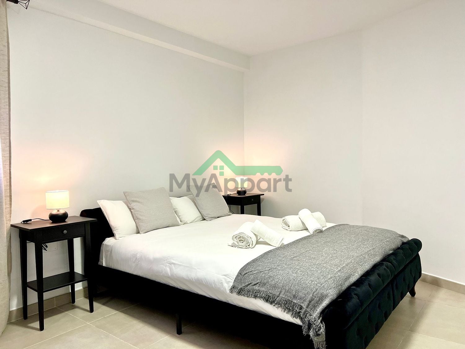 Piso meublé luminoso con balcón — foto 10
