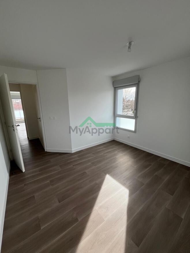 Appartement 4 pièces avec balcon et parking — photo 7