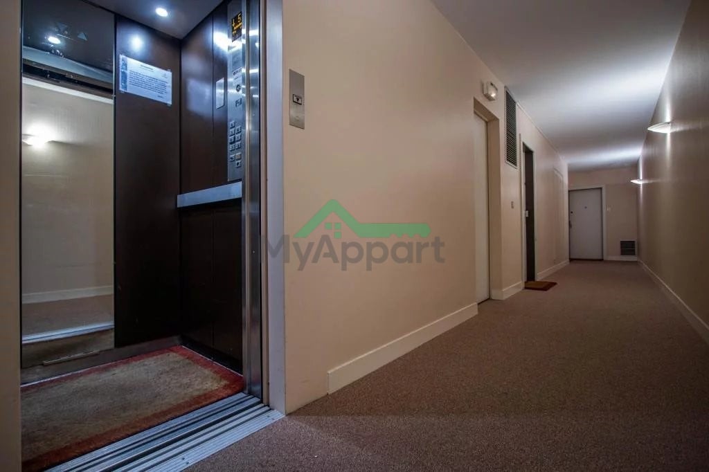 Location Studio 29,61 m² Paris 7ème - Ecole Militaire - Rue Vaneau — photo 10
