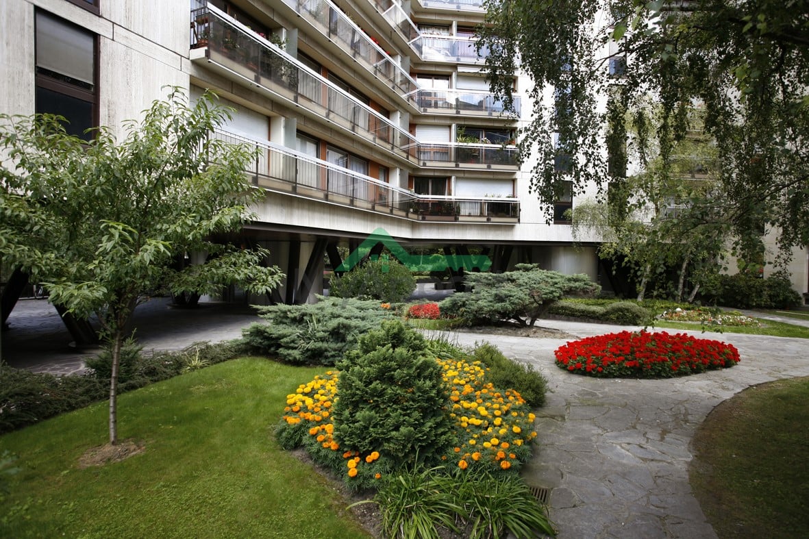 Appartement meublé balcon étage élevé — photo 3