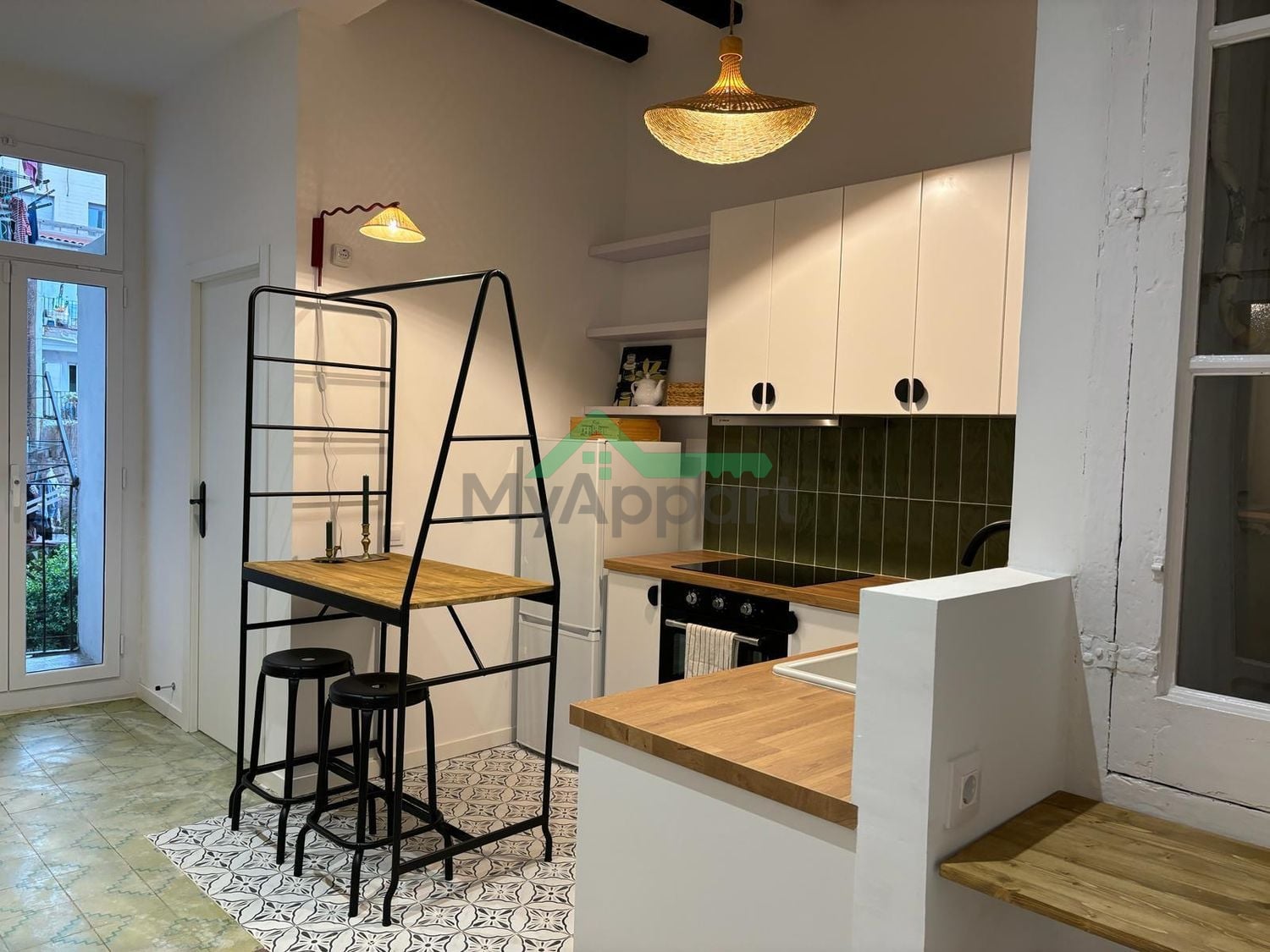 Piso amueblado con balcón — foto 6