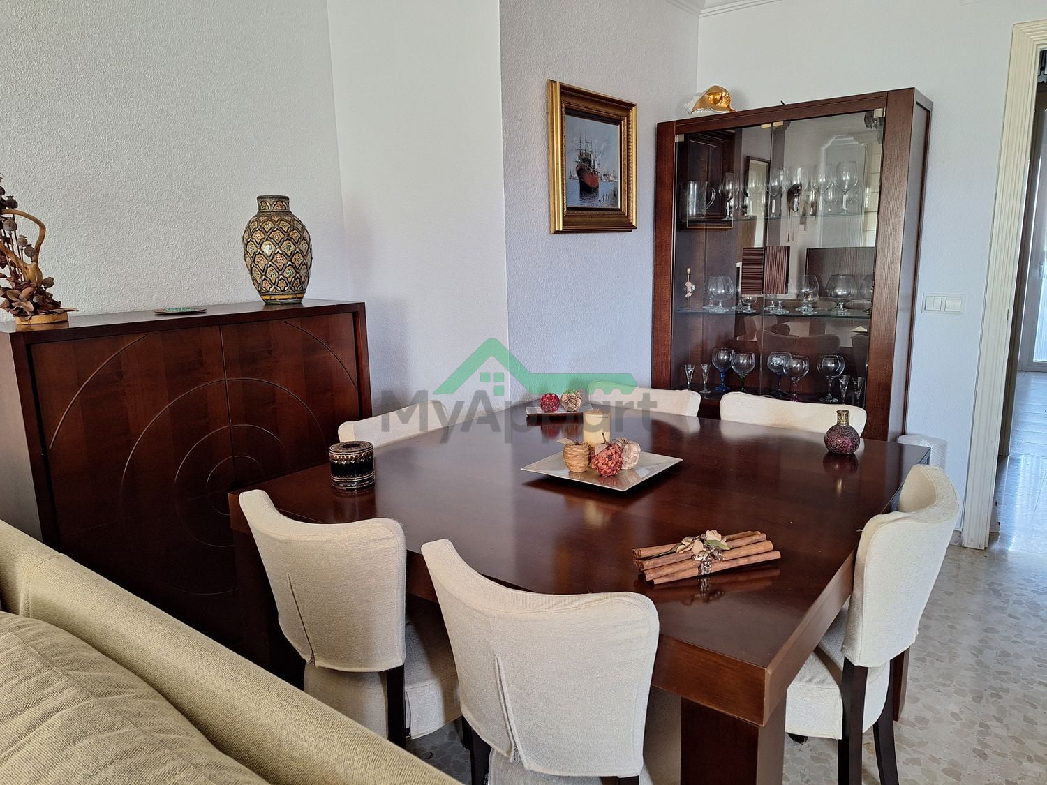 Piso con piscina jardín y parking — foto 4