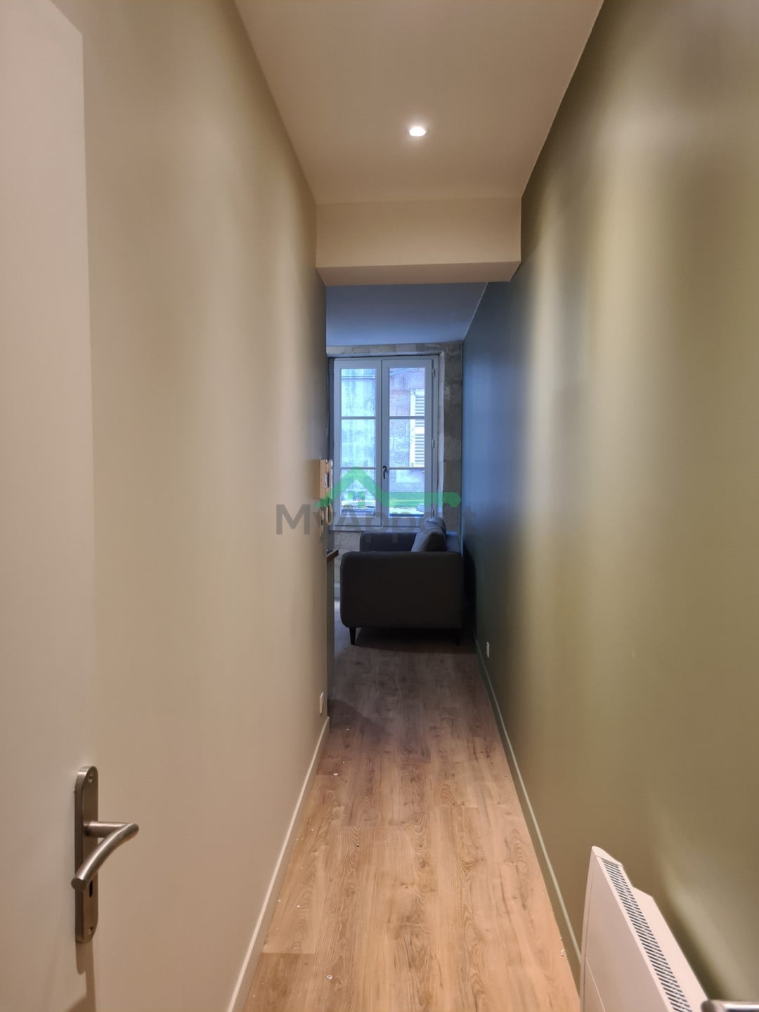 Location Studio 33,3 m² Bordeaux — photo 2
