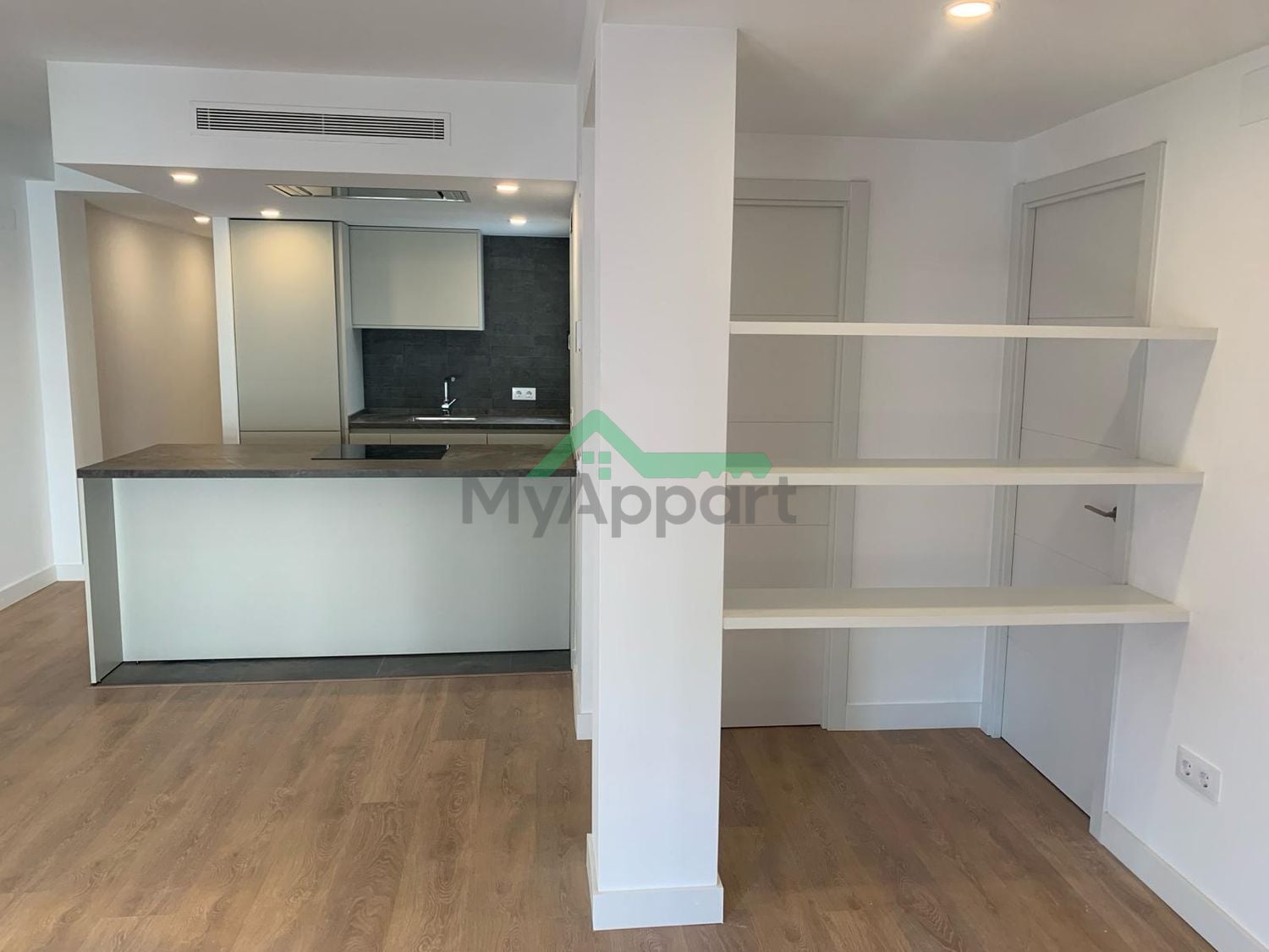 Piso reformado con terraza y vistas — foto 3