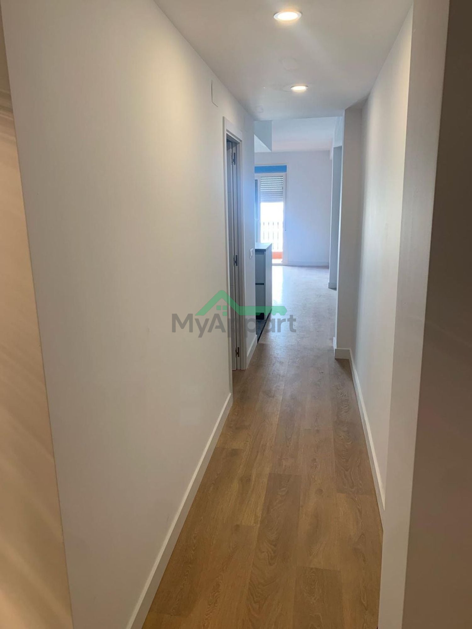 Piso reformado con terraza y vistas — foto 2