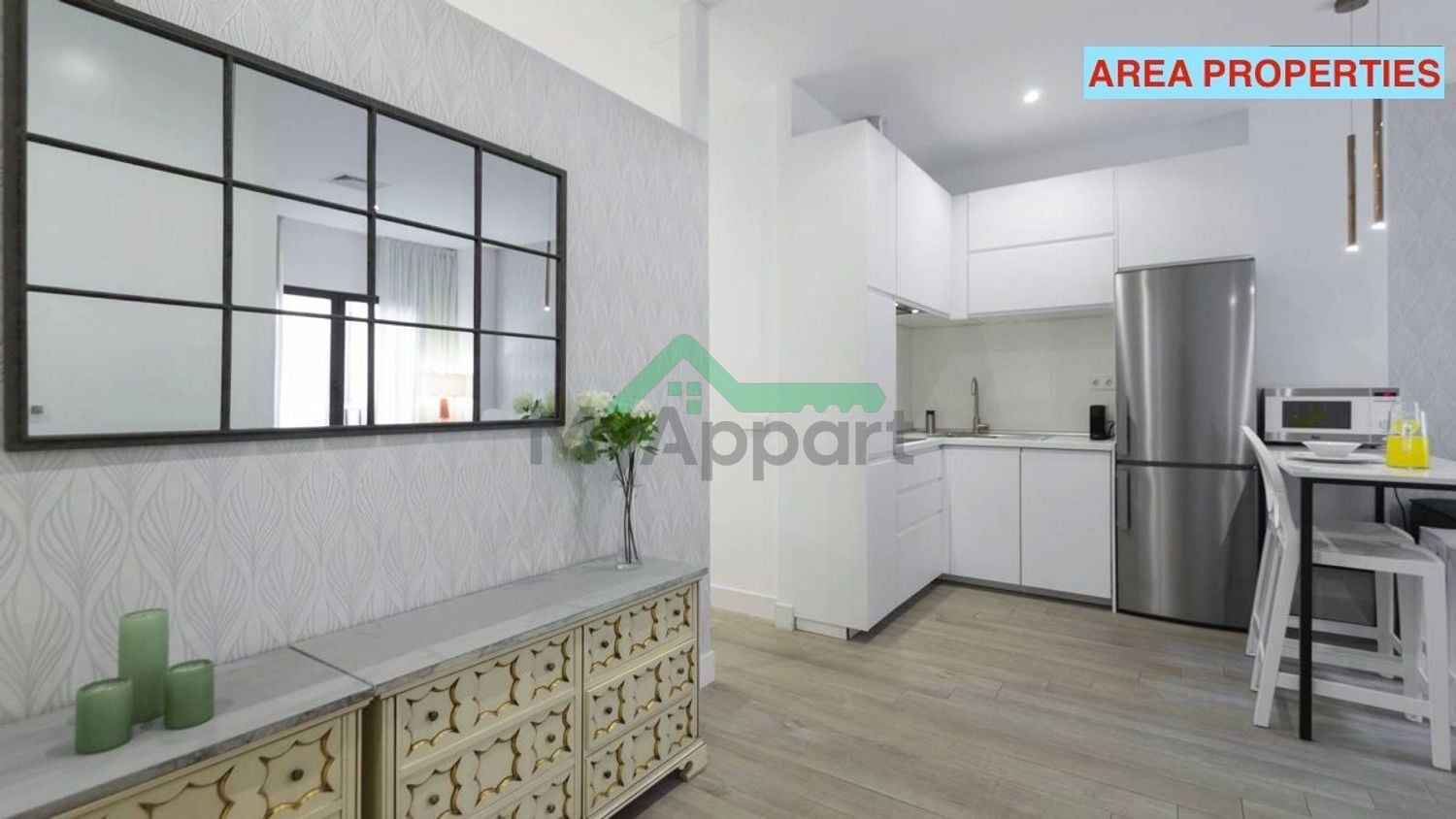 Piso reformado con terraza amueblada — foto 3