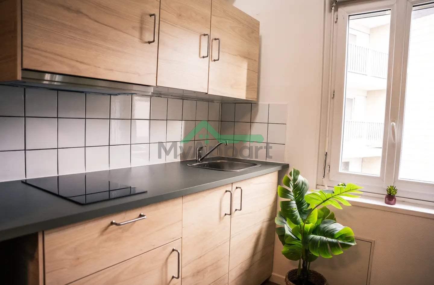 Studio meublé rénové cuisine équipée — photo 4