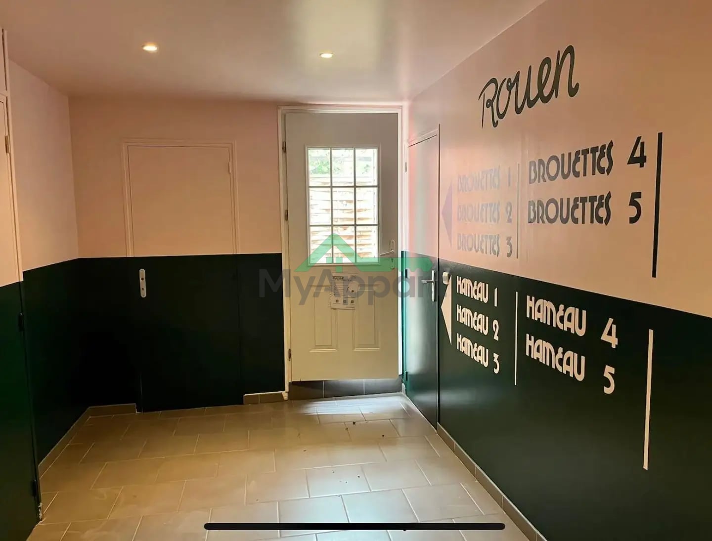 Studio meublé rénové cuisine équipée — photo 11