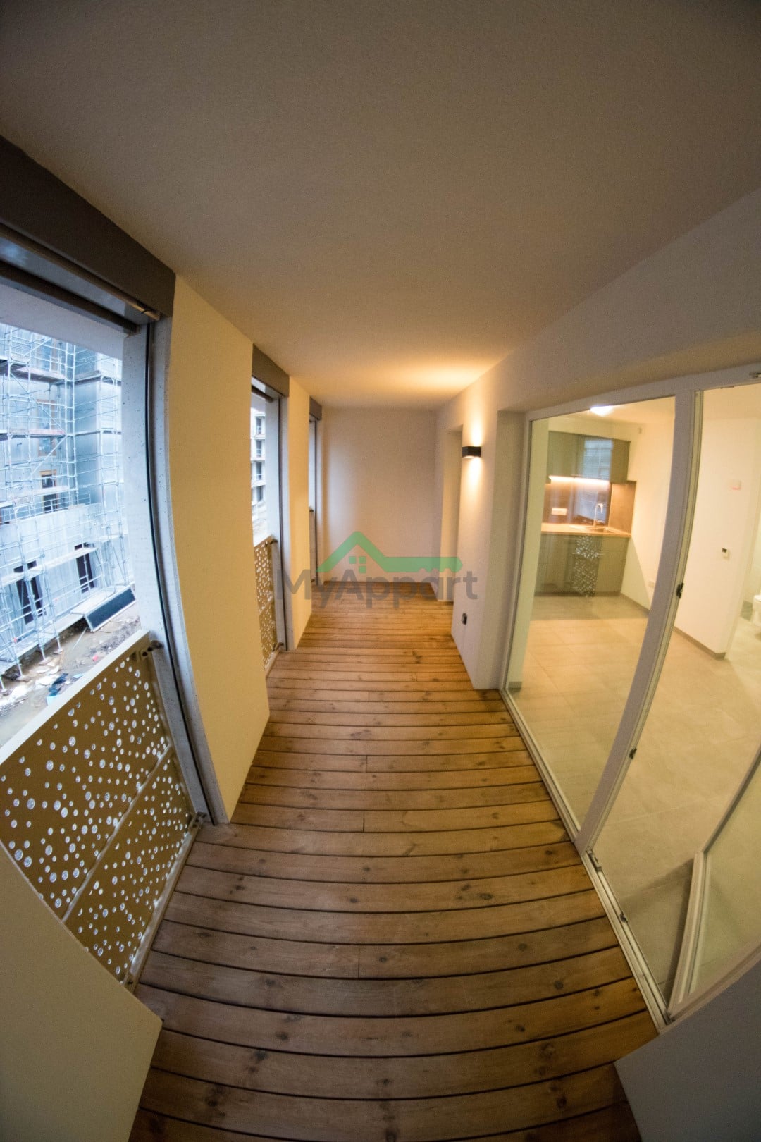 Studio neuf cuisine équipée loggia à Nancy