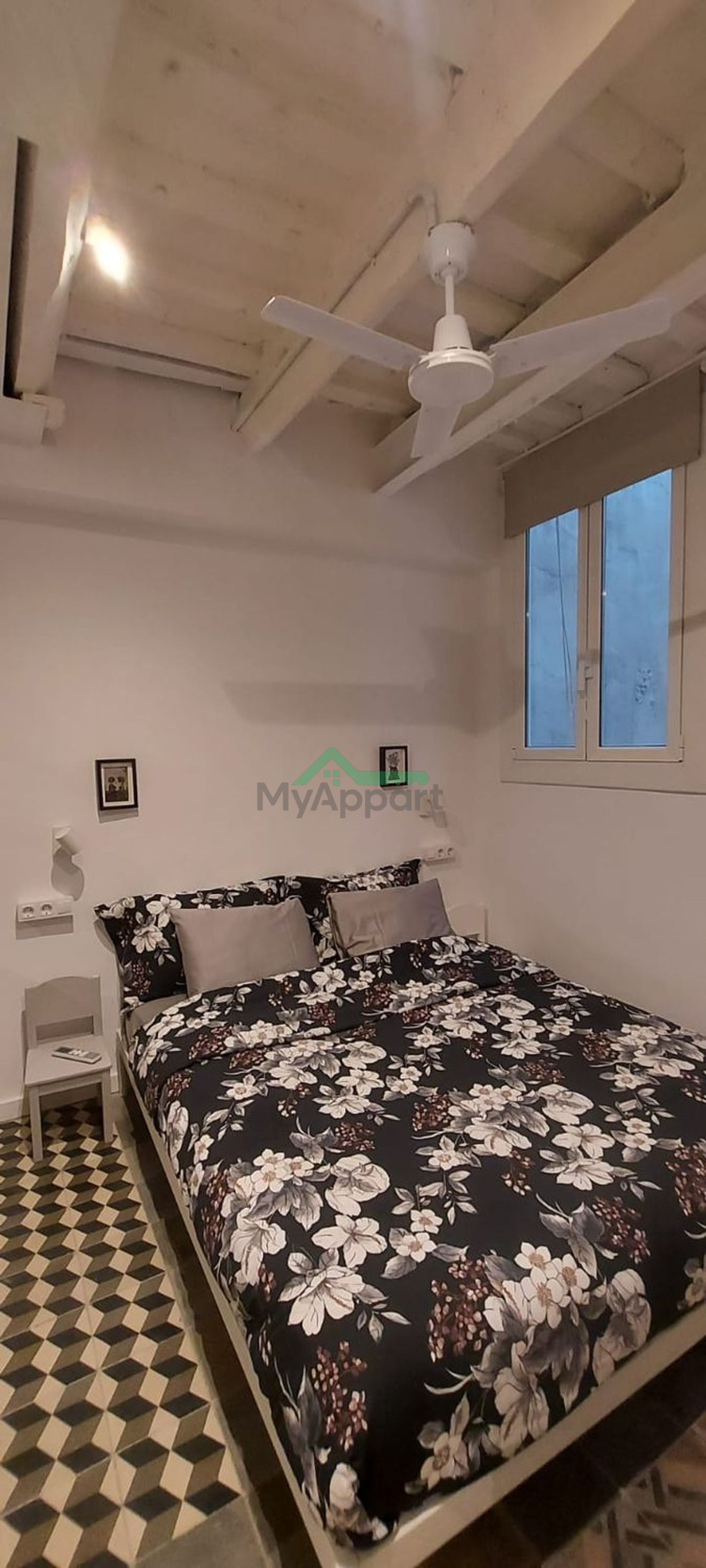 Piso reformado con balcón luminoso — foto 11