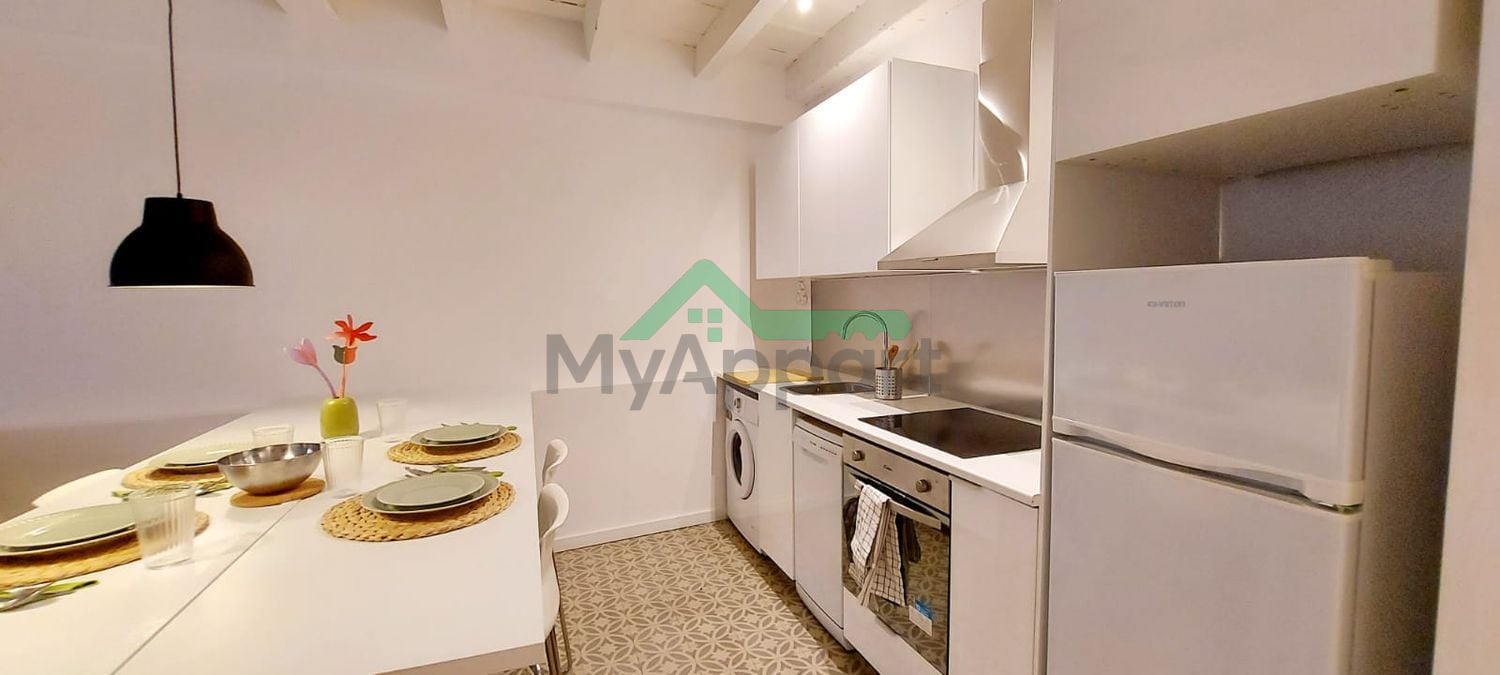 Piso reformado con balcón luminoso — foto 2