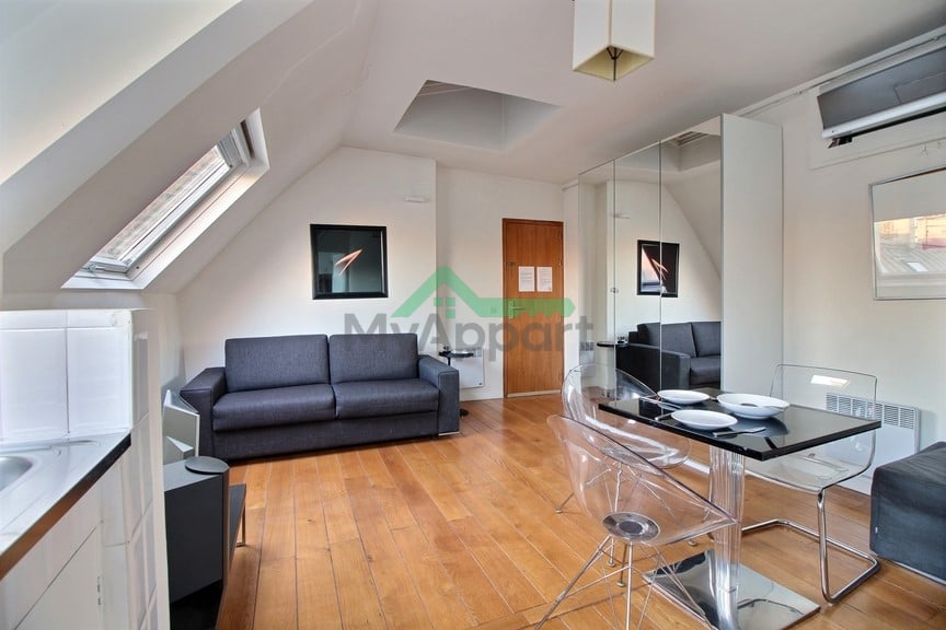 Location Studio 20,57 m² Paris 1er - Palais Royal - Rue De Rivoli — photo 6
