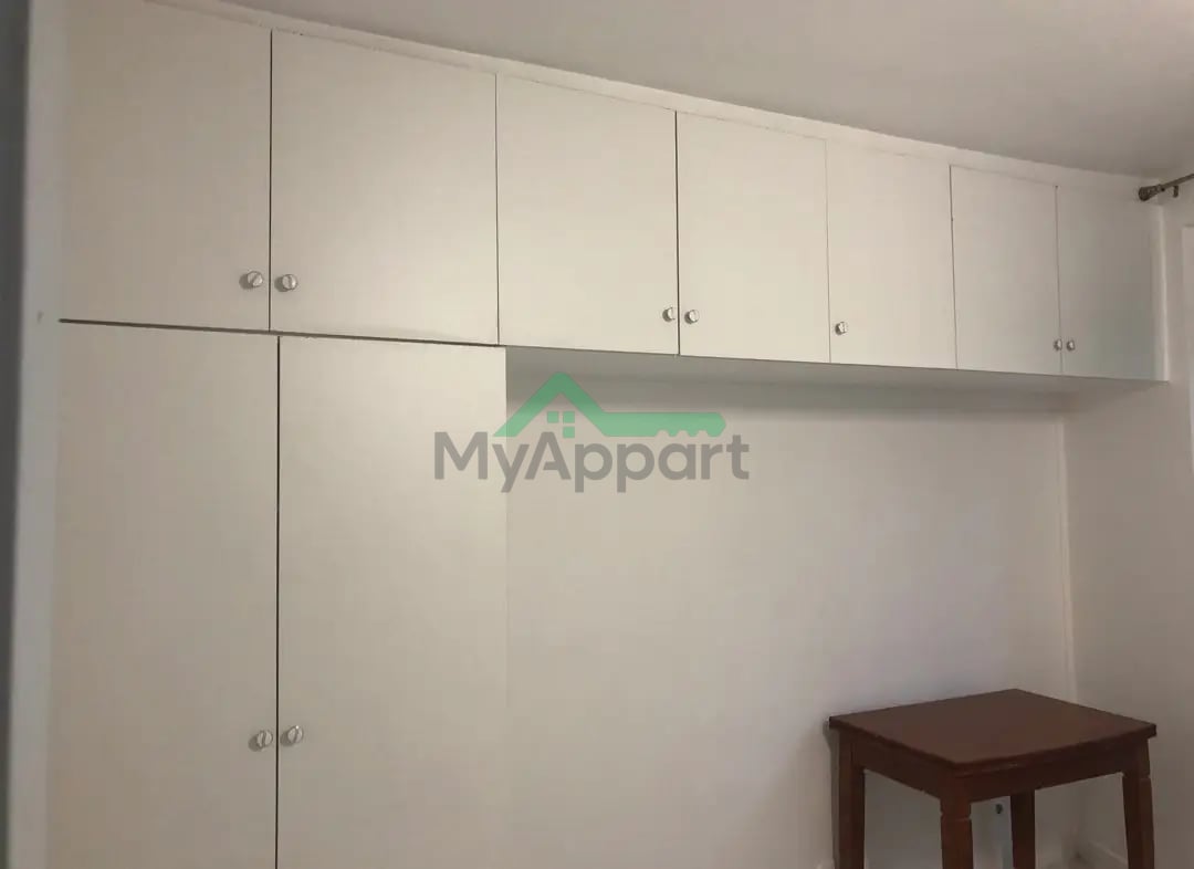 Studio meublé Paris 2ème étage — photo 10