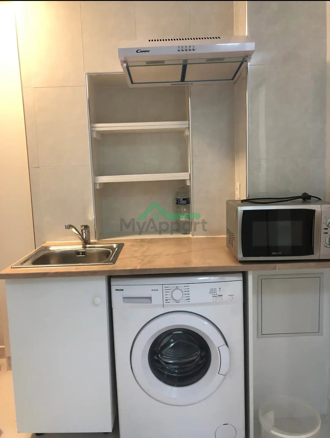 Studio meublé Paris 2ème étage — photo 3