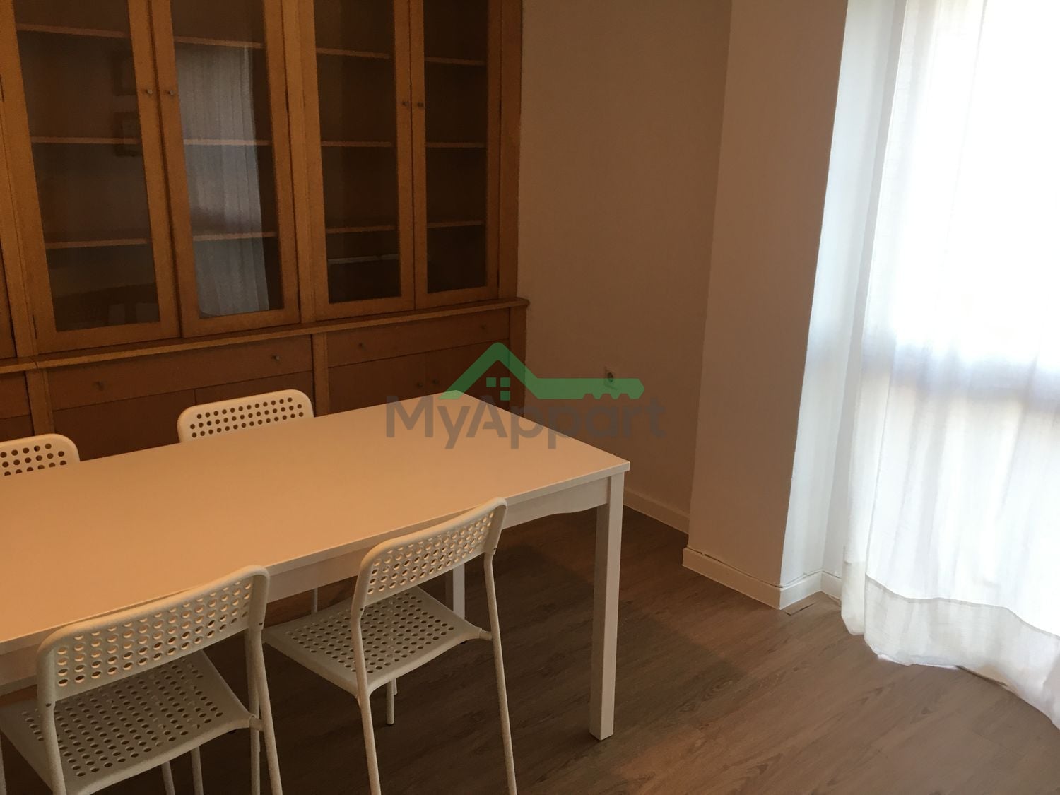Piso 2 dormitorios Nervión Sevilla — foto 3
