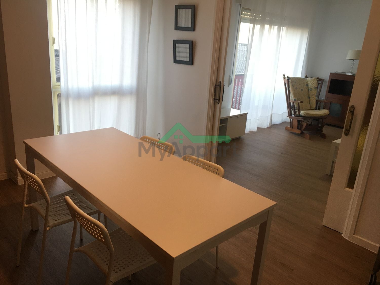 Piso 2 dormitorios Nervión Sevilla — foto 4