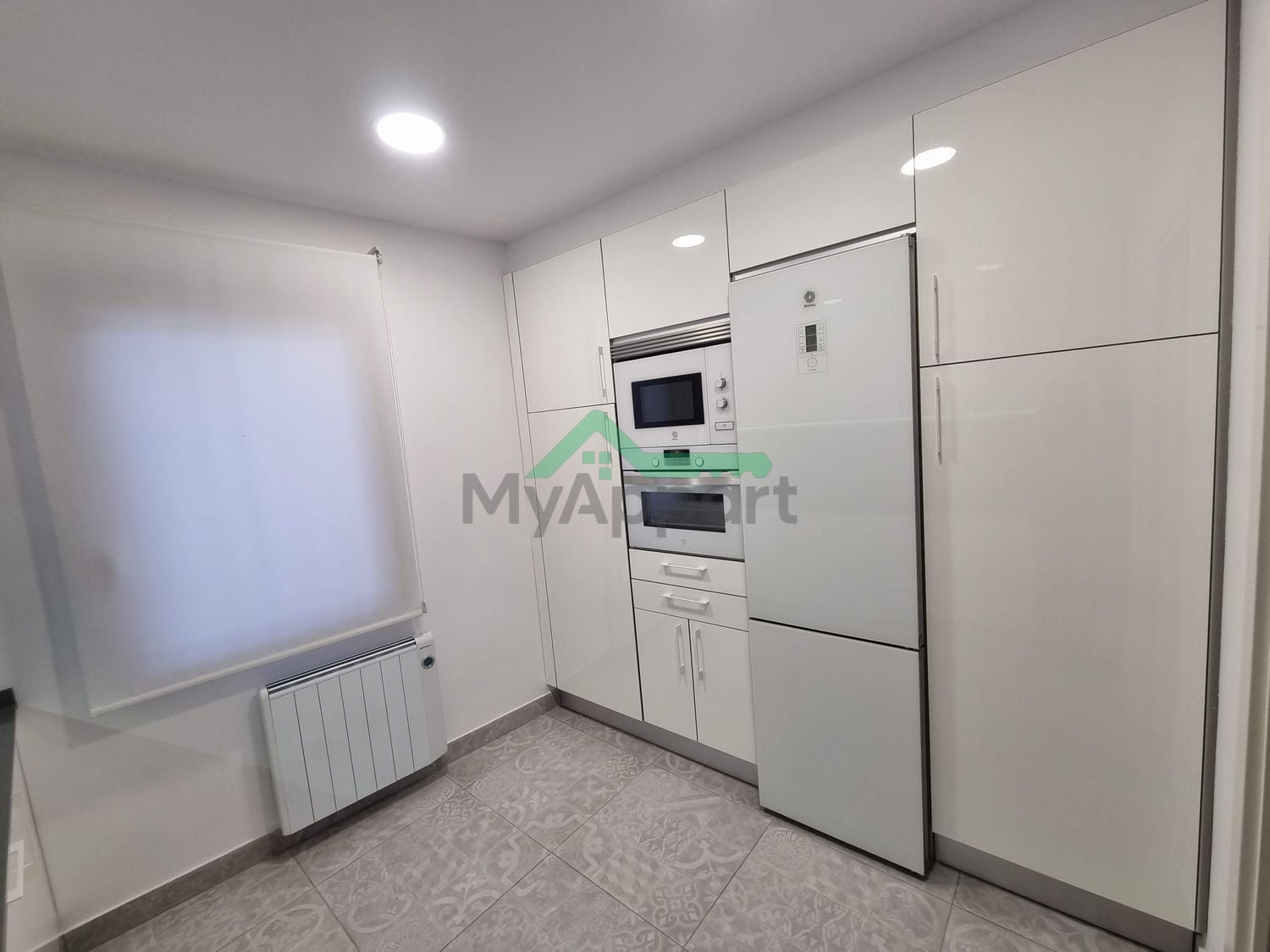 Piso céntrico reformado con balcón — foto 7