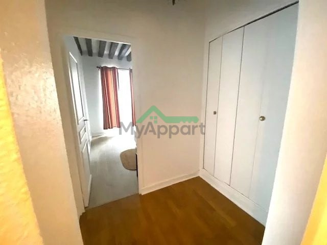 Appartement 2 pièces meublé rénové lumineux à Paris