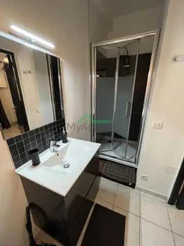Appartement rénové meublé cuisine équipée — photo 3