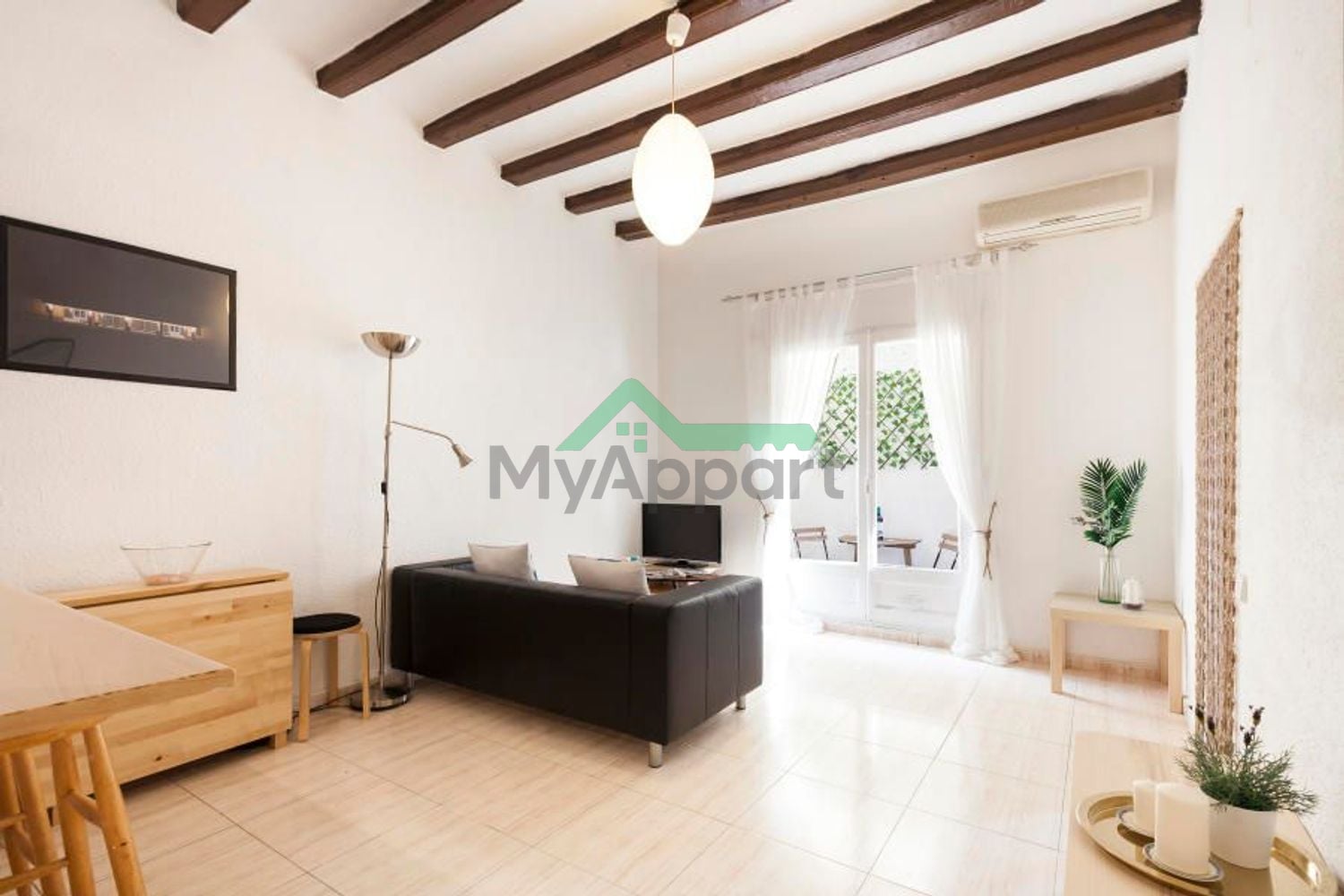 Apartamento con terraza privada en El Raval — foto 2