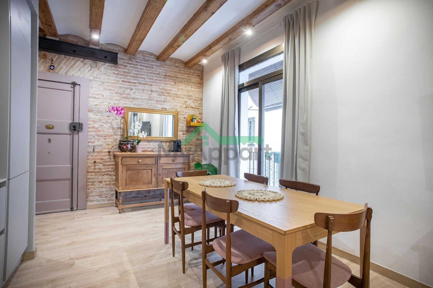 Apartamento amueblado balcón Born — foto 11