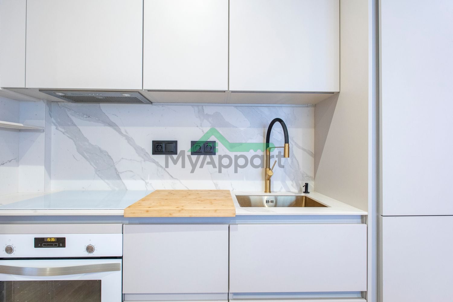 Apartamento amueblado balcón Born — foto 5