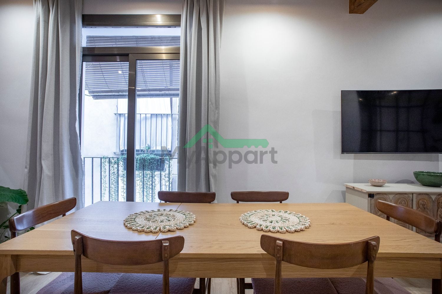 Apartamento amueblado balcón Born — foto 7