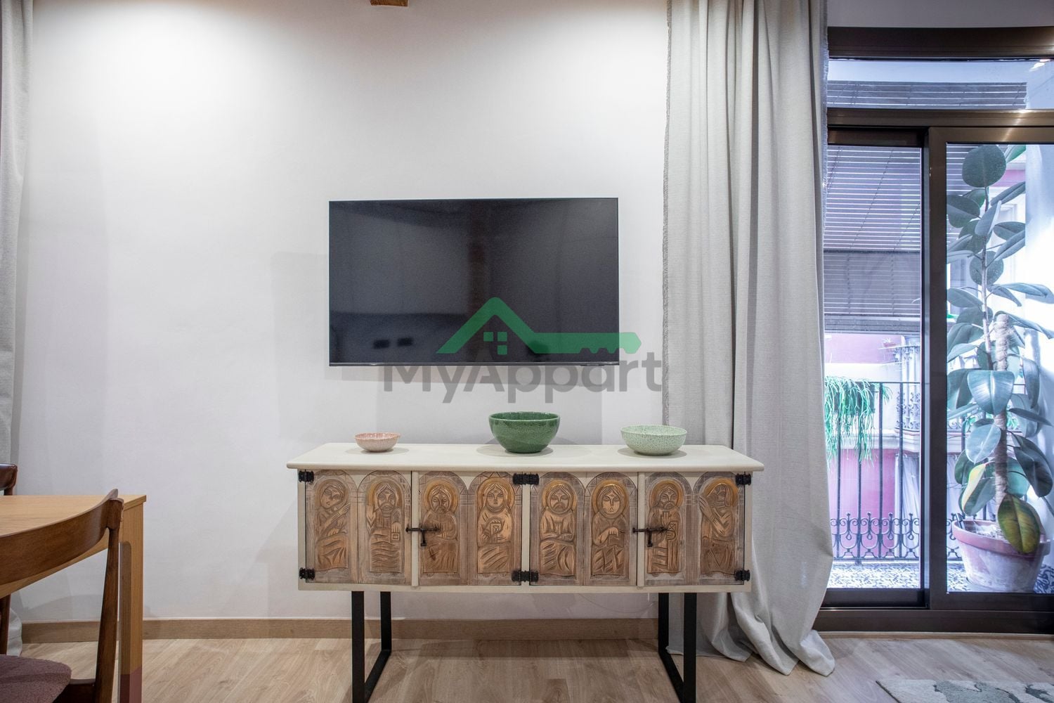Apartamento amueblado balcón Born — foto 10