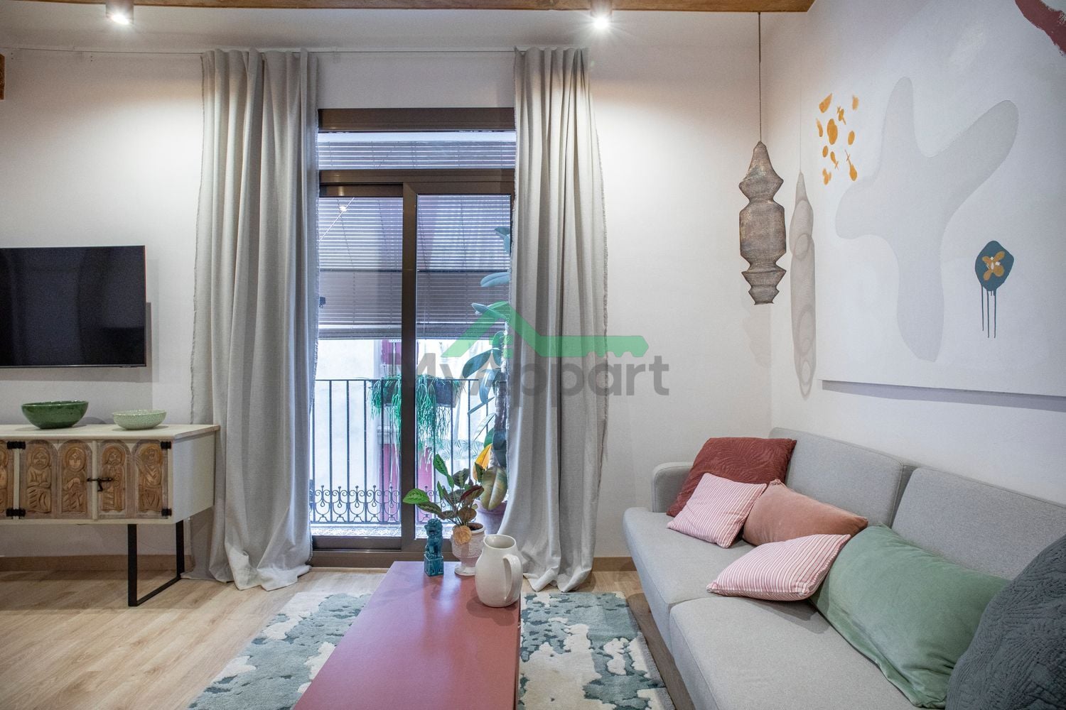 Apartamento amueblado balcón Born — foto 12