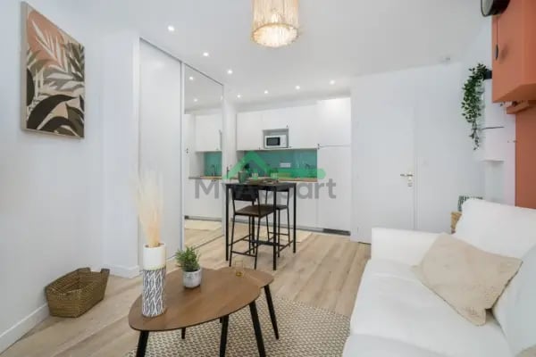 Magnifique studio meublé refait à neuf 20m² près de la place Bellecour — photo 4