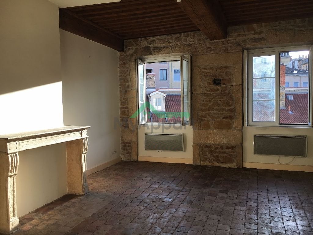 Appartement 3 pièces 107 m², Lyon 1er - 1 533 €