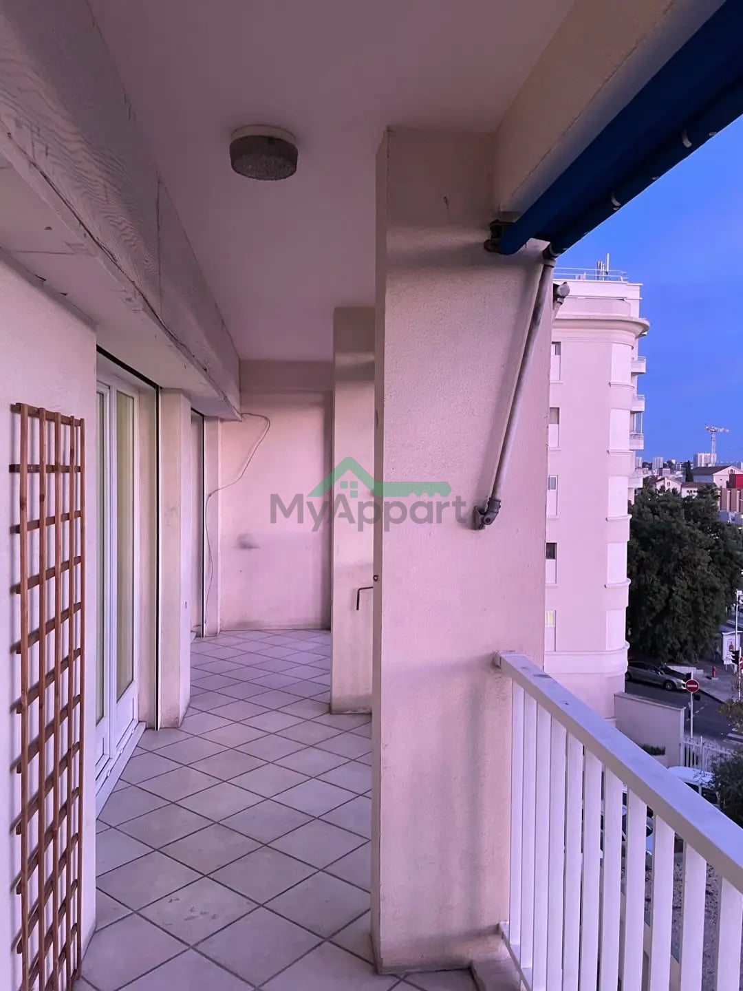 Appartement 3 pièces cuisine équipée parking — photo 7