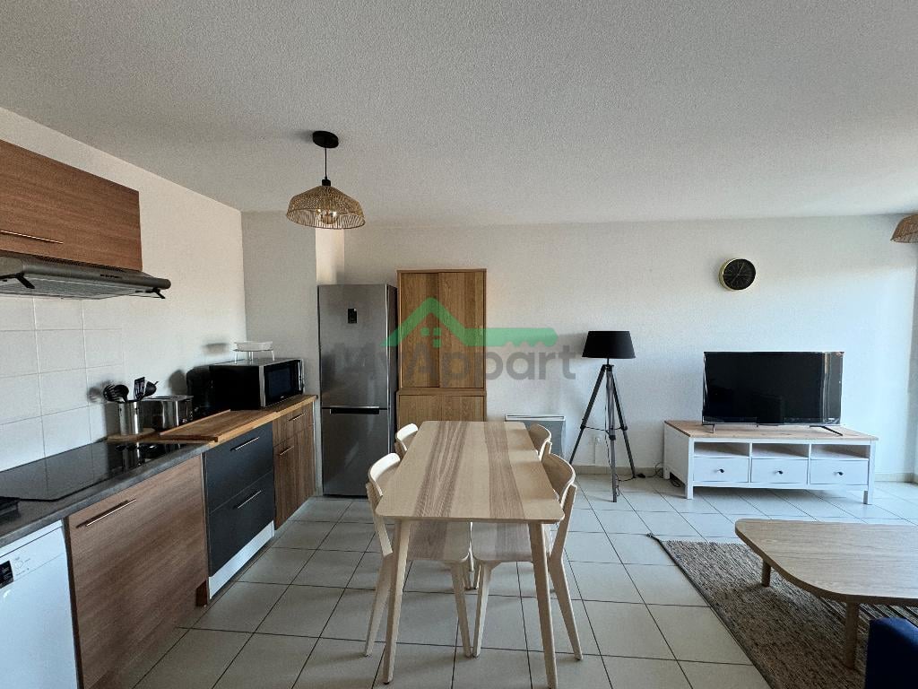 Appartement meublé lumineux terrasse parking — photo 2