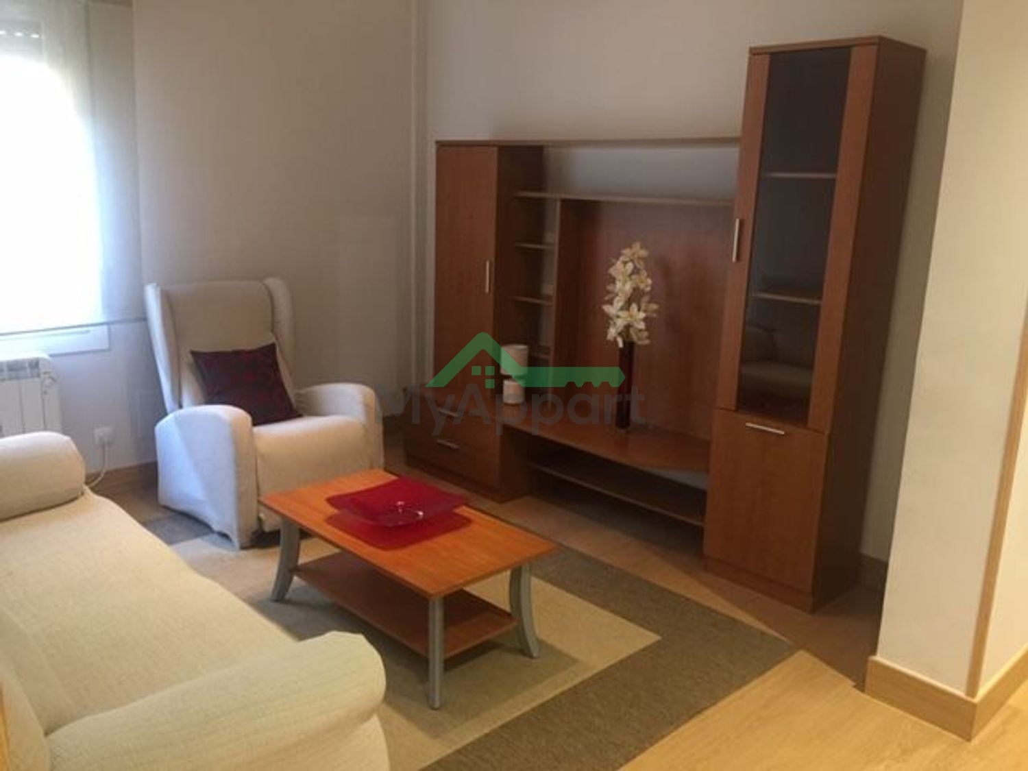 Piso reformado 2 hab amueblado — foto 3