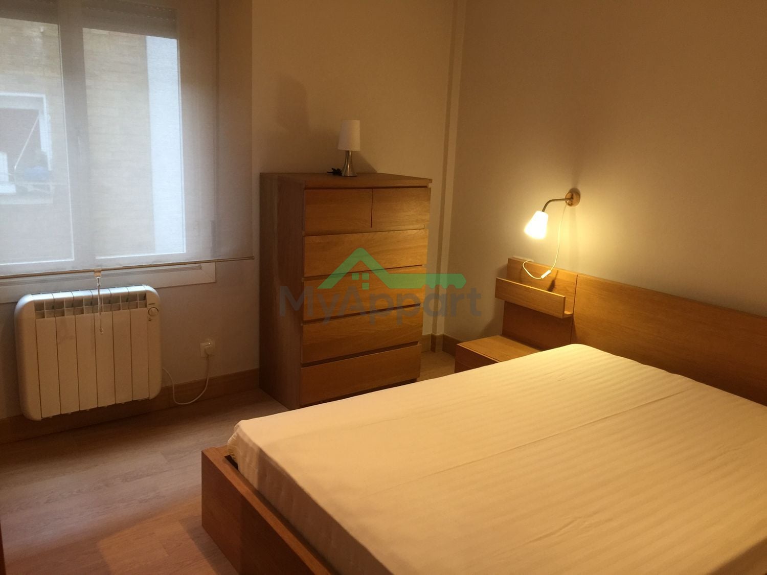 Piso reformado 2 hab amueblado — foto 11