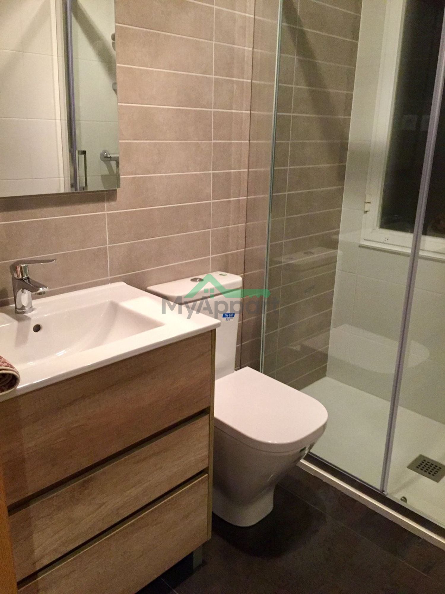 Piso reformado 2 hab amueblado — foto 6