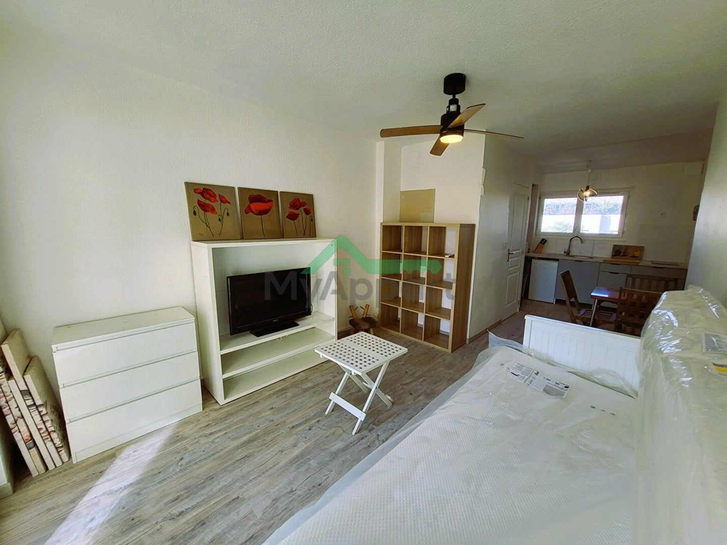 Studio meublé balcon parking privé — photo 1