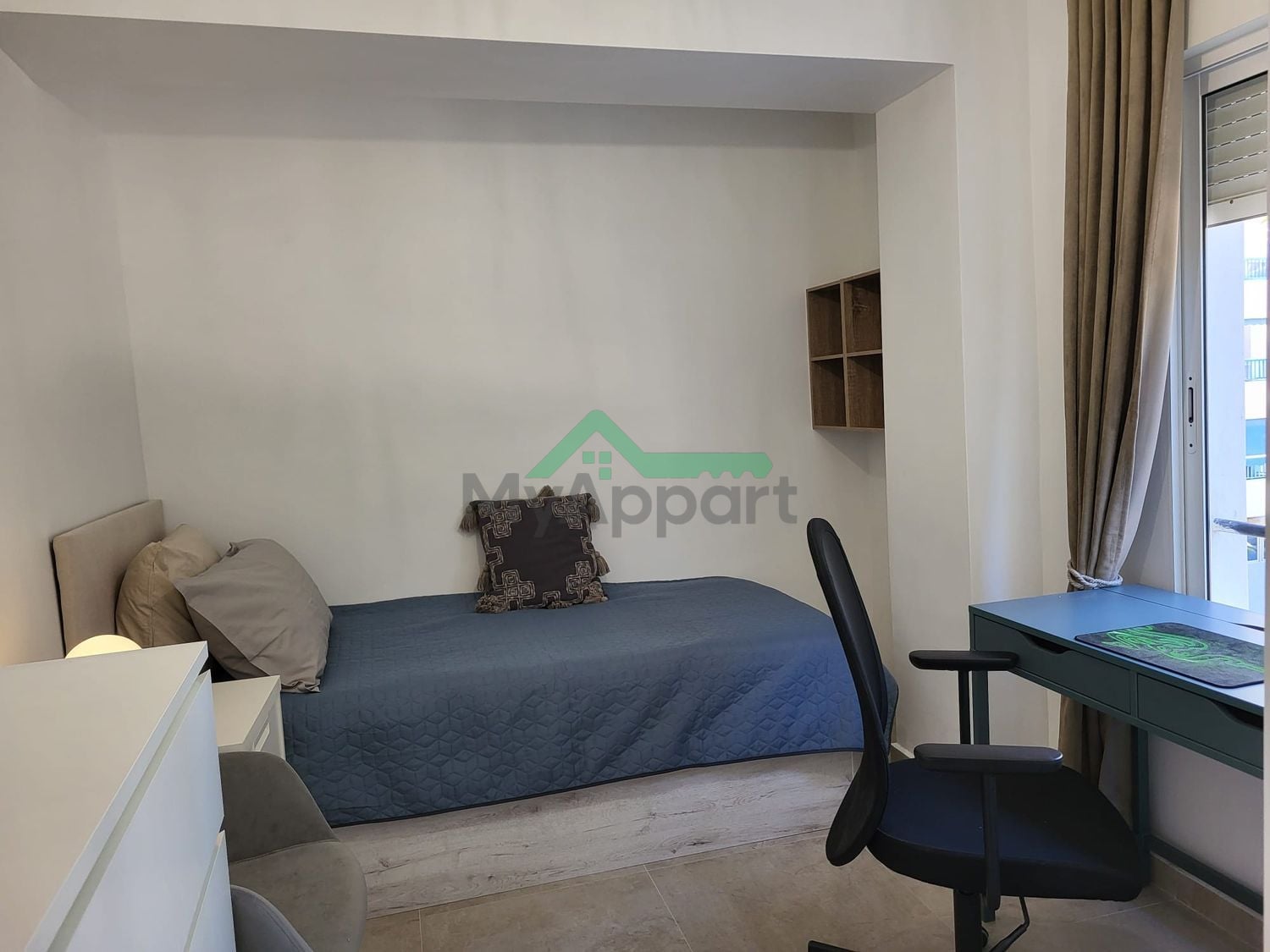 Piso reformado con balcón y vistas — foto 8