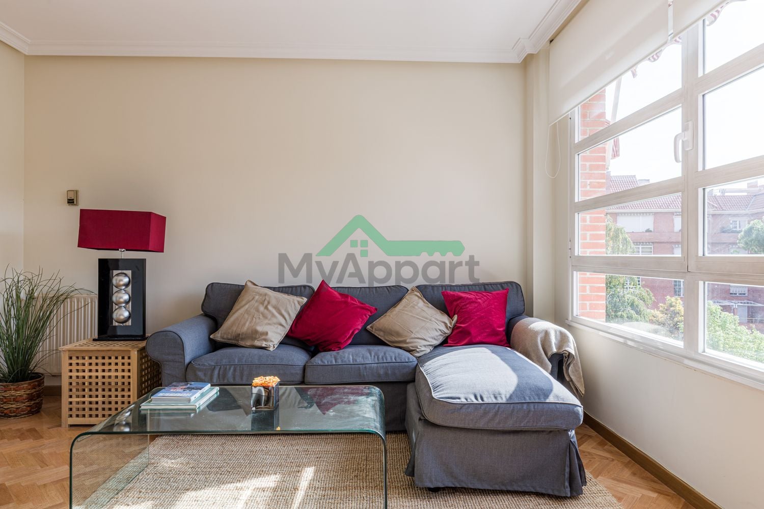 Piso amueblado con parking y piscina — foto 6