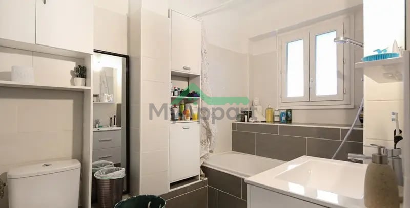 Appartement rénové parking cuisine équipée — photo 2