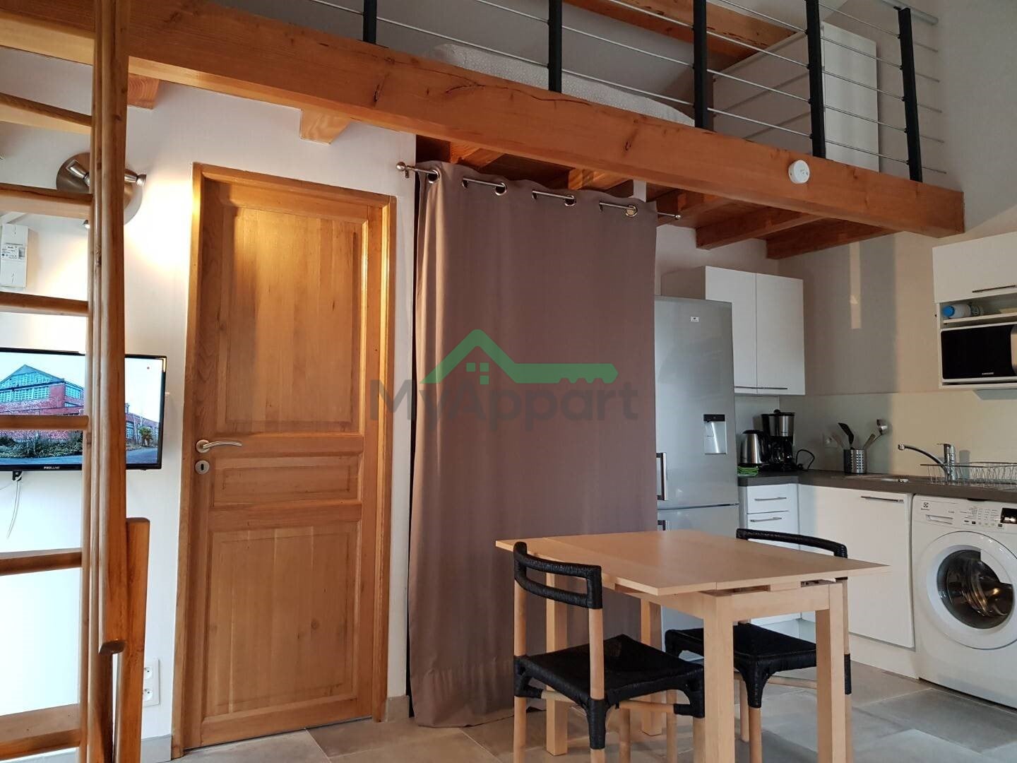 Studio meublé avec terrasse et parking — photo 4