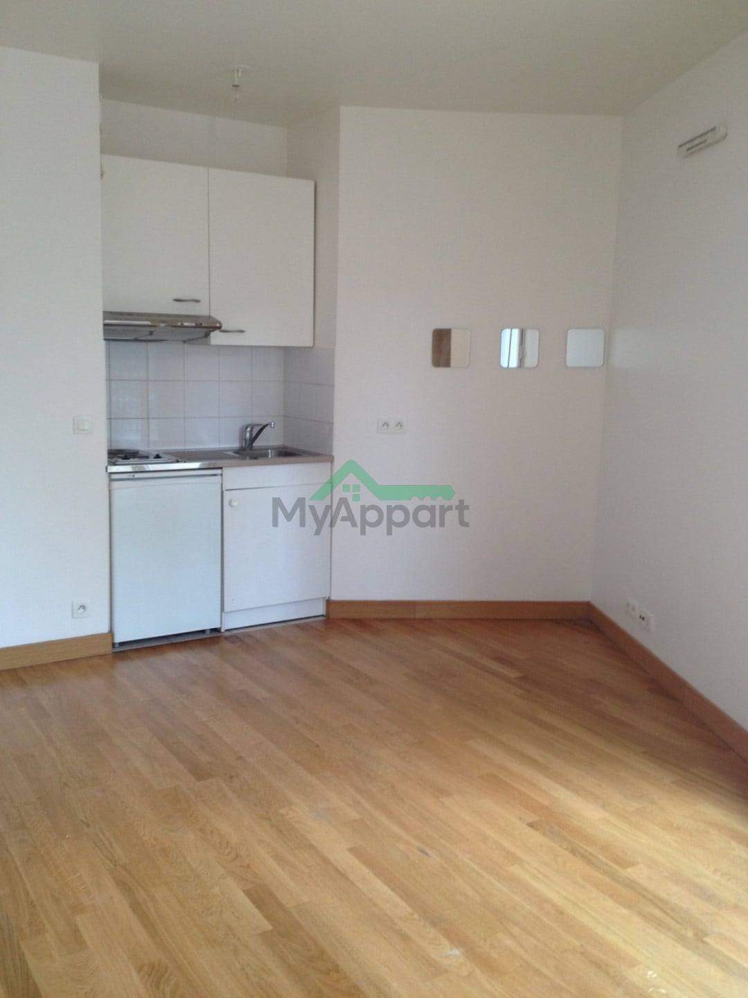 Studio meublé rénové — photo 2