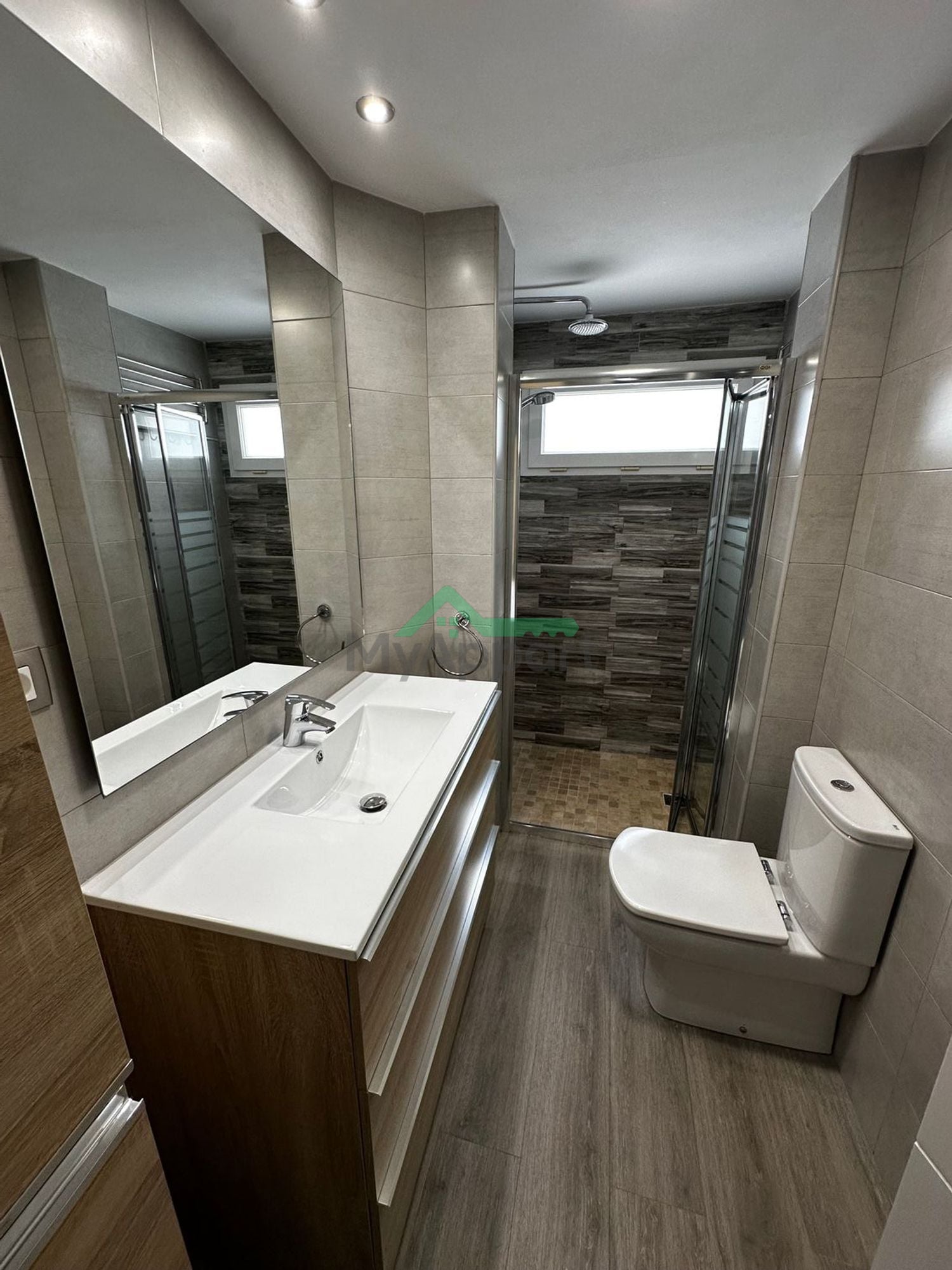 Piso luminoso reformado con cocina equipada — foto 9
