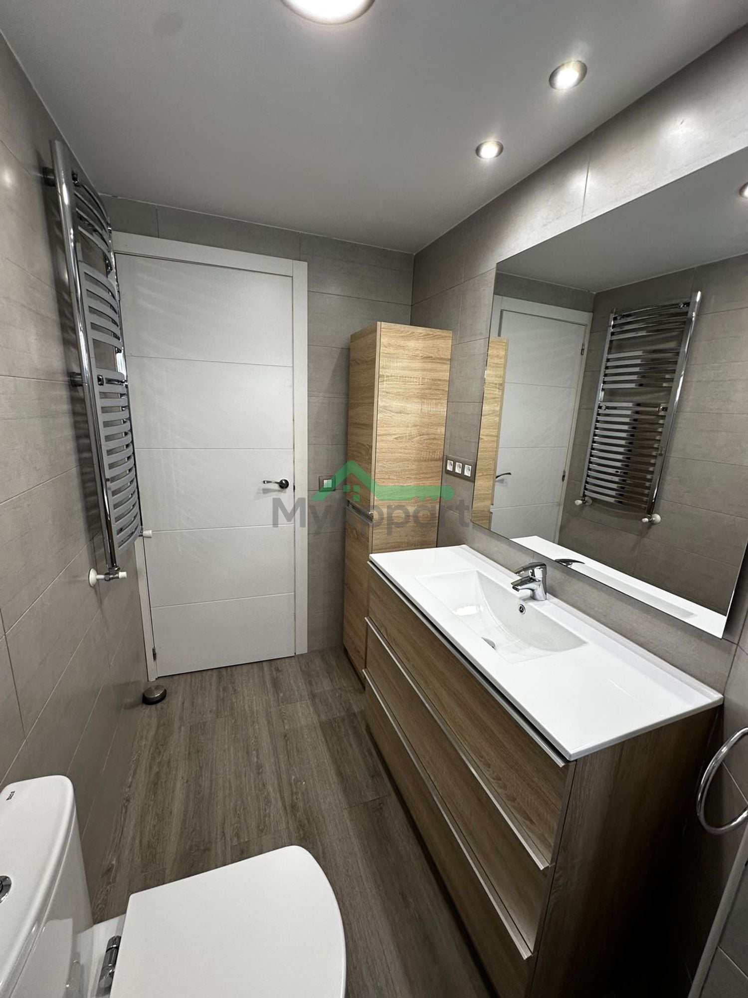 Piso luminoso reformado con cocina equipada — foto 10
