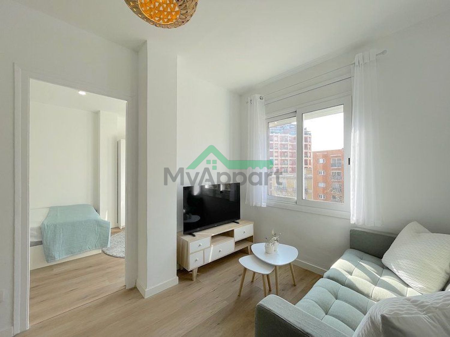 Piso reformado luminoso y amueblado — foto 10