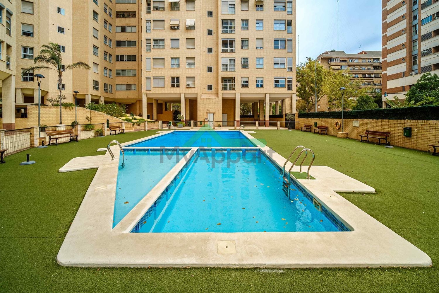 Piso exclusivo reformado con piscina y gimnasio — foto 4