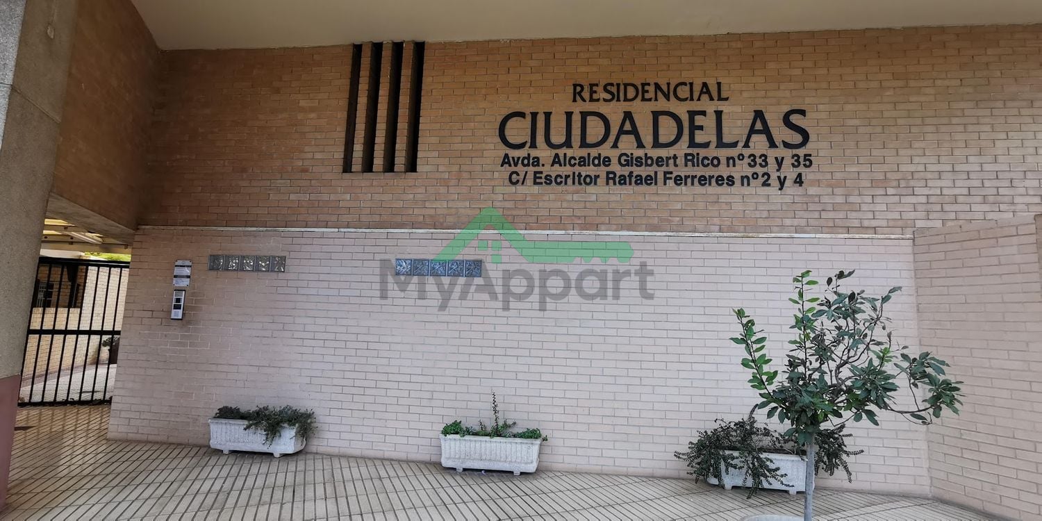 Piso exclusivo reformado con piscina y gimnasio — foto 1