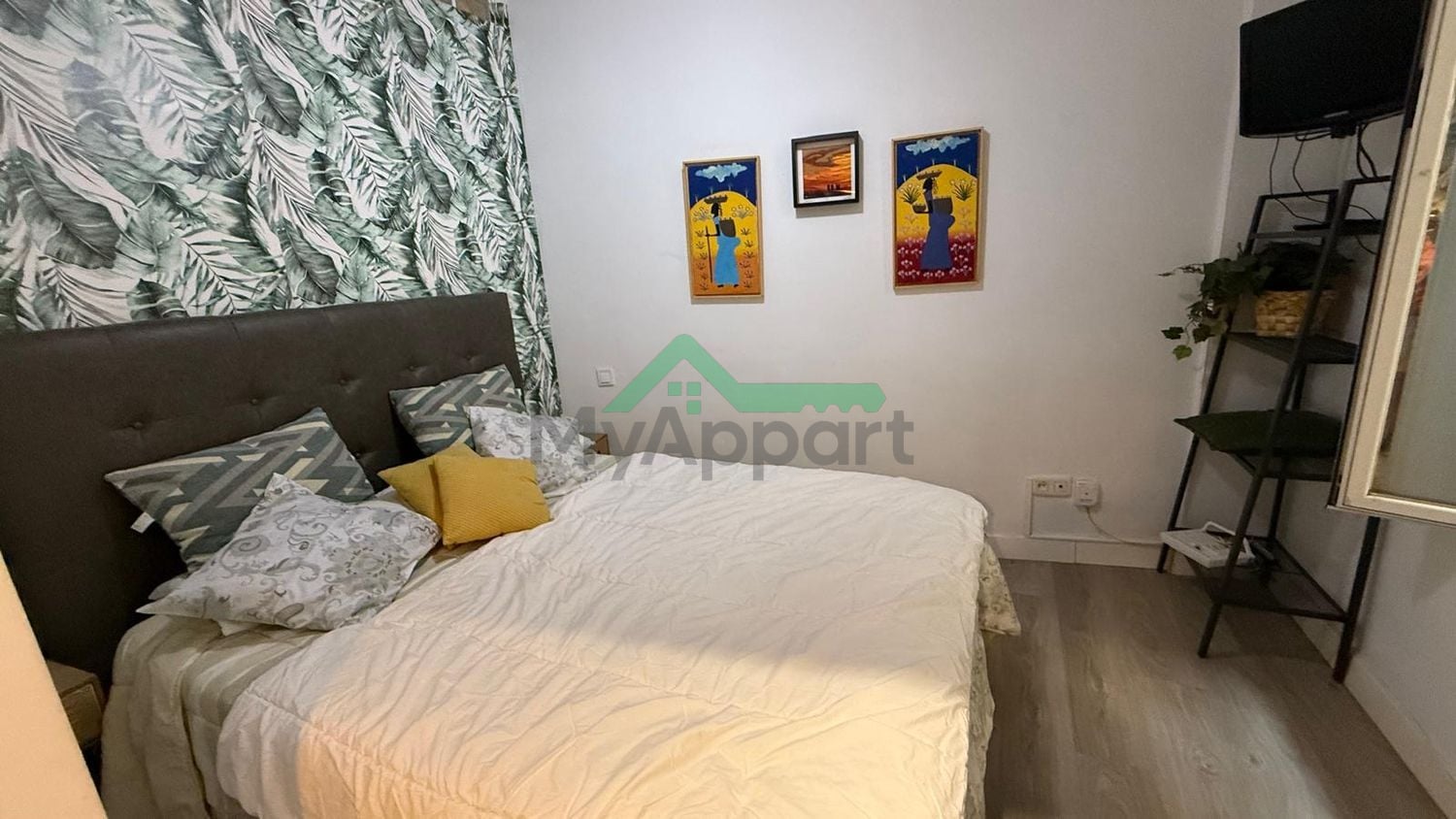Piso amueblado con dos balcones — foto 9